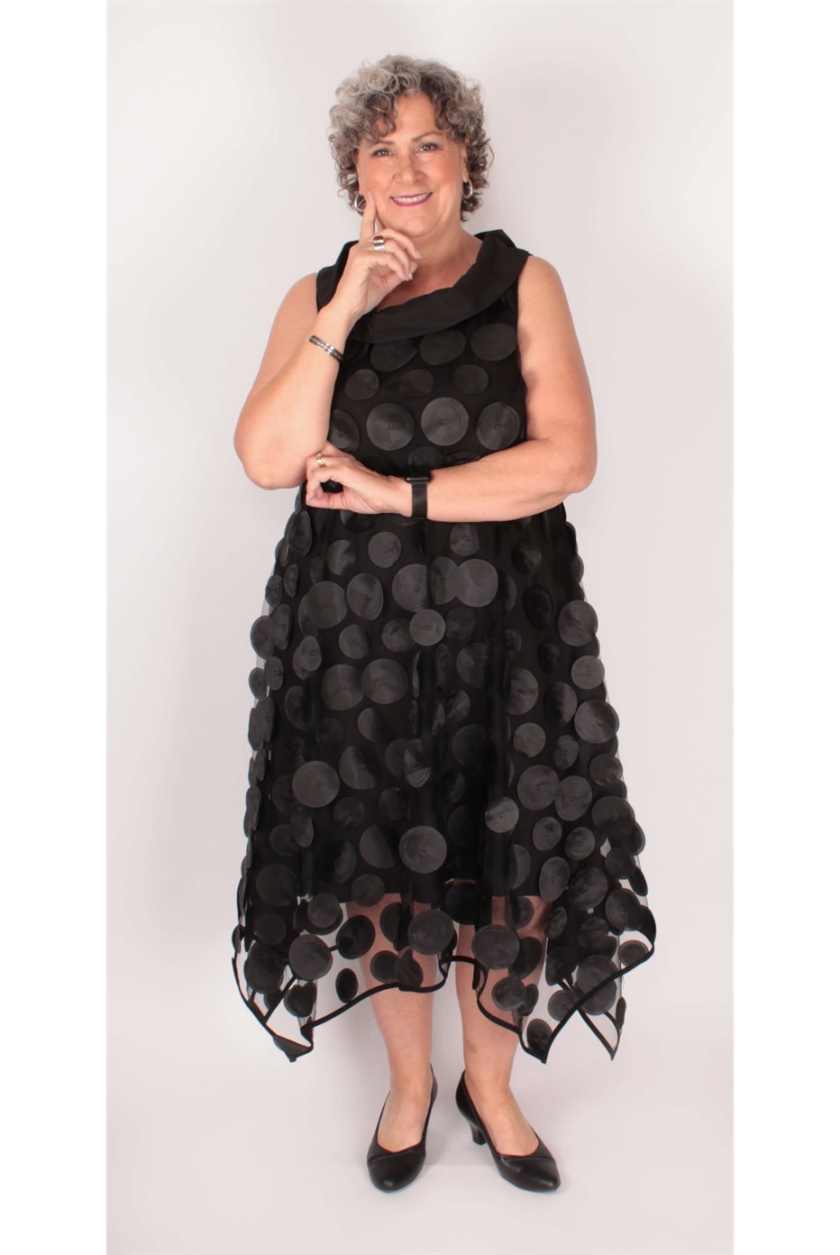 Robe trapèze sans manches à pois 3D